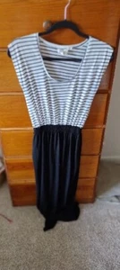 Vestido Lilka Anthropologie talla pequeña Esme azul marino blanco de encaje sin mangas - Imagen 1 de 4