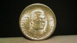 1946-D US BOOKER T WASHINGTON SILVER COMMEMORATIVE HALF DOLLAR - Picture 1 of 2
