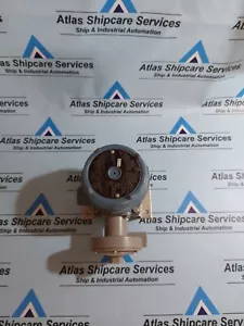 United Elektrisch J120-15640 Druck Schalter - Picture 1 of 6