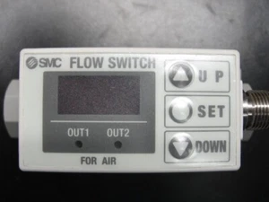 New SMC Flow Switch, PF2A710-N01-67-M - Picture 1 of 8