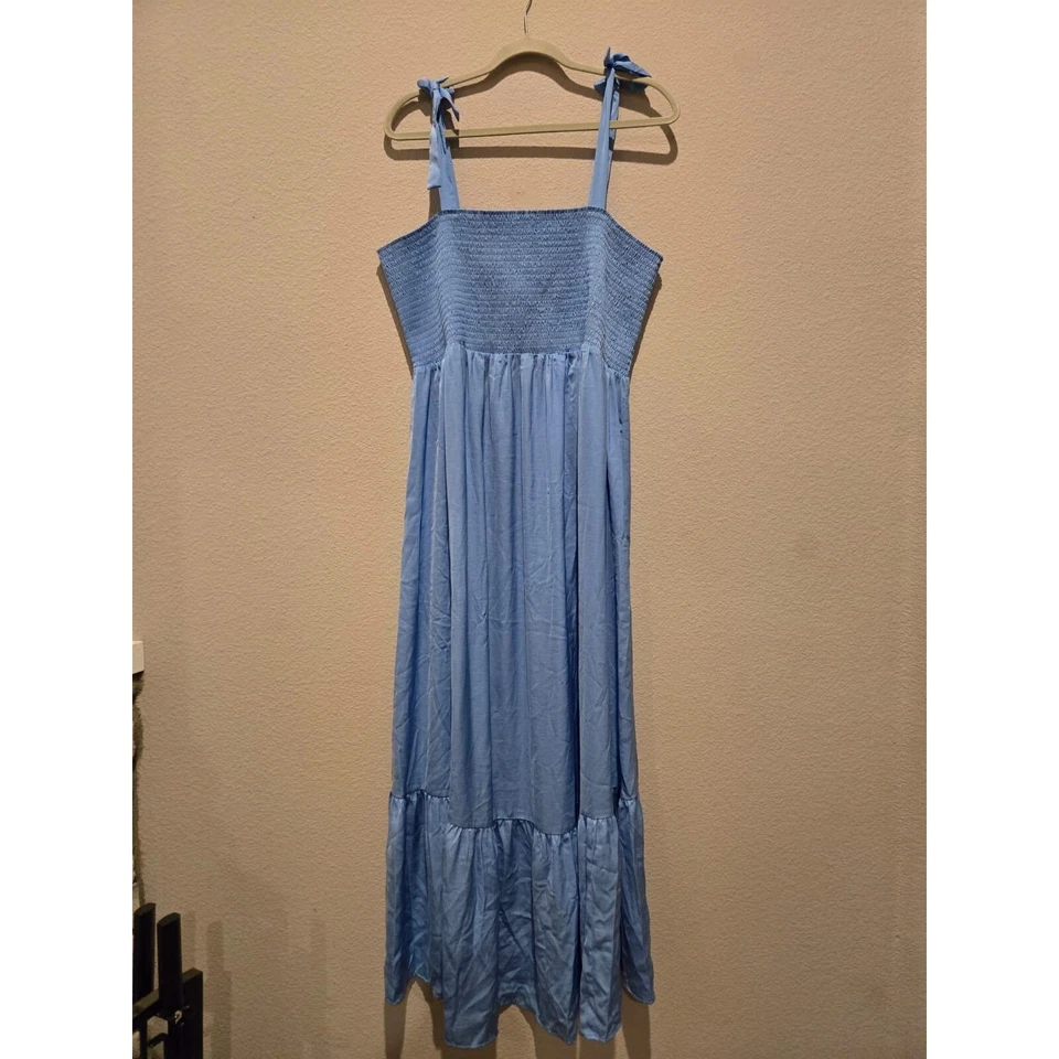 Ingrid + Isabel Women's XL Blue Smocked Midi Sundress Casual Summer Dress - Image 1 of 4