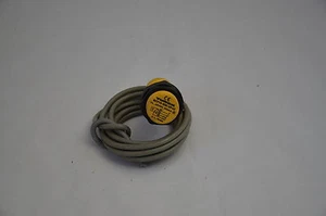 BCF10-S30-VP4X  -  Turck   -  Capacitive Sensor - Picture 1 of 2