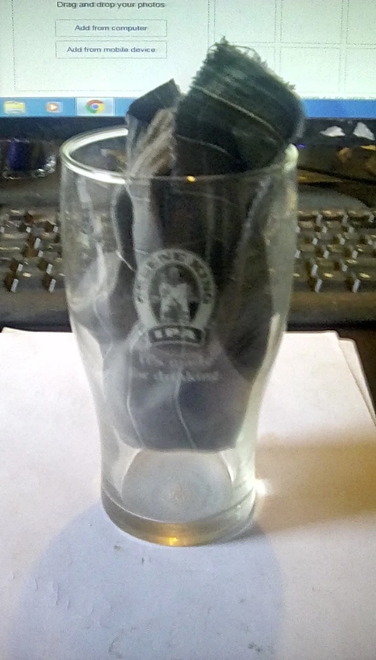 GREENE KING IPA- ITS MADE FOR DRINKING PINT TULIP GLASS GOV STAMP 562 - Image 1 of 1
