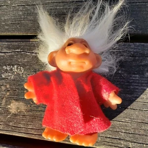Troll Puppe Vintage 1968 Dam 5 Zoll Playmate roter Filz weiße Haare - Bild 1 von 8
