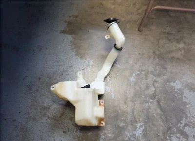 1998 - 2005 年别克 Century 挡风玻璃洗衣机液 Reevoir 瓶带电机泵 OE — 第 1/2 张图片