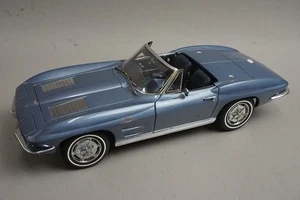 1:18 AUTOart 71192 Chevrolet Corvette Convertible 1963 Silver Blue - Picture 1 of 18