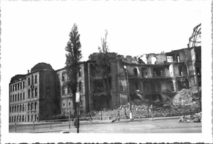 1945 WWII Bombed Out destroyed Building Belgium Vtg Photo Snapshot 3.5" x 5" - Picture 1 of 3