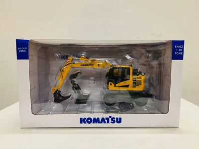 Komatsu PW148-11 With Standard Clamshell Bucket Wheel Excavator 1/50 UH8162 - Image 1 of 4