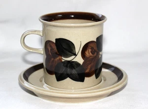 MCM Vintage Arabia Finland RUIJA TROUBADOUR 3.5" Tan Coffee Cup Saucer 5 avail. - Picture 1 of 8