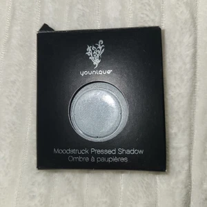 Younique Pressed Eye Shadow Fancy - Picture 1 of 2