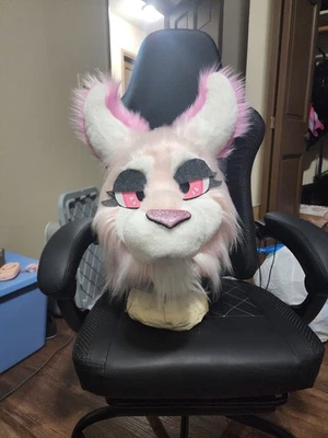 Traje de piel Lavafox Foto 1 de 4