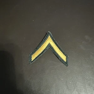 U.S Army Class A Private Insignia Patch - Vintage Vietnam War Era - Picture 1 of 1