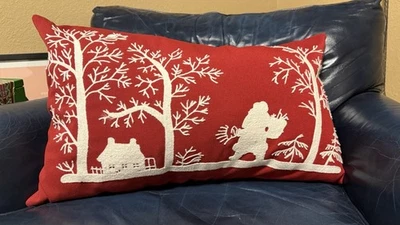 Almohada Pottery Barn Navidad Santa Pottery Barn roja almohada de Navidad con Santa Foto 1 de 4