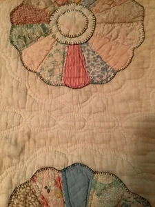 Vintage Cutter Quilt Piece Dresden Plate Pattern 16” X 31” Hand Quilted # 5 - Picture 1 of 11