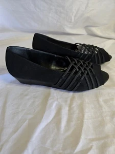 NWT East 5th EF Grace Black Slip on Black Wedges 6.5 M - Picture 1 of 7