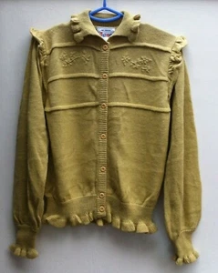 Cuello y puños con volantes de arlequín de colección de la década de 1980. Cárdigan ocre suave esponjoso. SM - Imagen 1 de 7