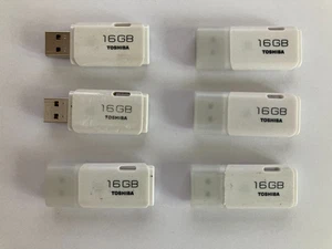 Job Lot 16GB x 6 Toshiba Transmemory USB 2.0 Flash Drive Memory Sticks White - Photo 1/1
