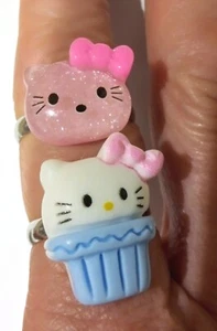 Handgefertigt *Hello Kitty & Cupcake* 2er Set verstellbare Ringe - Bild 1 von 11