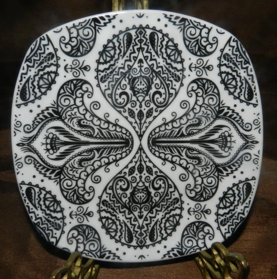 Juego de 3 platos cuadrados de pan de cachemira blanca y negra Cynthia Rowley Foto 1 de 2