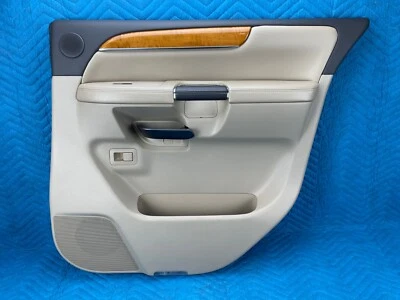 Painel interno da porta traseira Nissan Armada platina passageiro bege 2010-2014 fabricante de equipamento original - Imagem 1 de 4