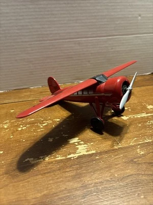 Amelia Earhart Vega Lockheed Tail Dragger  Plane Metal Bank  NR-965-Y - Image 1 of 4