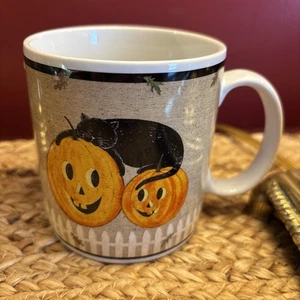 Warren Kimble Halloween “Pumpkin Dreams” Black Cat Beige Coffee Mug Vintage 2000 - Picture 1 of 5