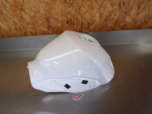 Tank Suzuki GSR 750 2011-2016 - Bild 1 von 5