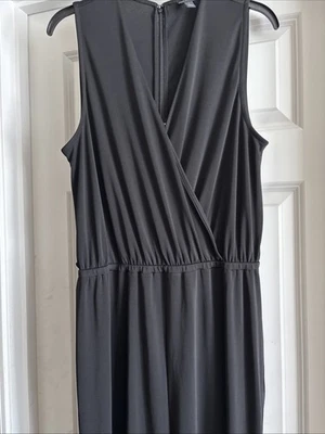 Mono negro sin mangas con cuello en V talla grande INC para mujer Foto 1 de 4