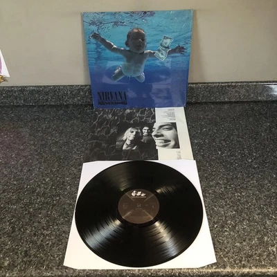 LP VINYL NIRVANA ALBUM NEVERMIND EUROPE 1ST PRESS 1991 IN CELLOPHANE OPEN NM/NM- - Image 1 of 4