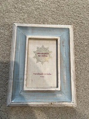 Moldura de madeira rústica feita à mão azul desgastada – Tesouros da Índia  - Imagem 1 de 4