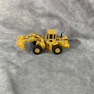 Carregadeira de rodas ERTL John Deere 544G fundida em escala 1/64 - Imagem 1 de 4