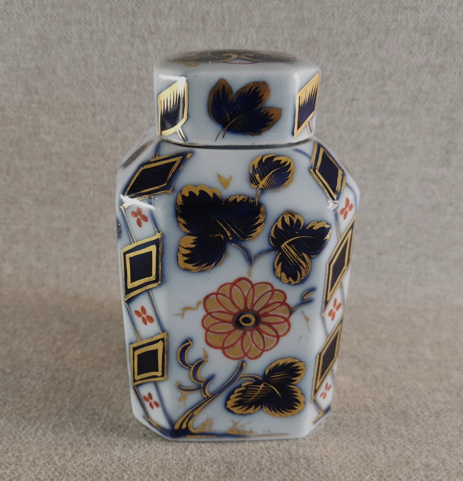 ORIGINALE BOITE A THÉ EN PORCELAINE DE VALENTINE SAINT GAUDENS 19 EME - Photo 1/4