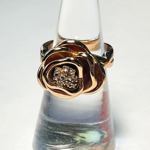 Gold Tone Cocktail Ring Costume Size 6 Flower Rose Floral Rhinestones Fashion - Picture 1 of 13
