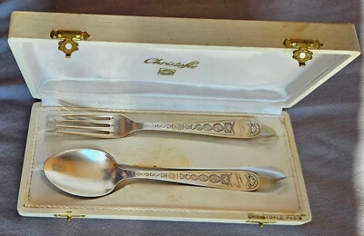 CHRISTOFLE Coffret couvert de baptême VILLEROY en métal argenté gravé Véronique - Photo 1/4