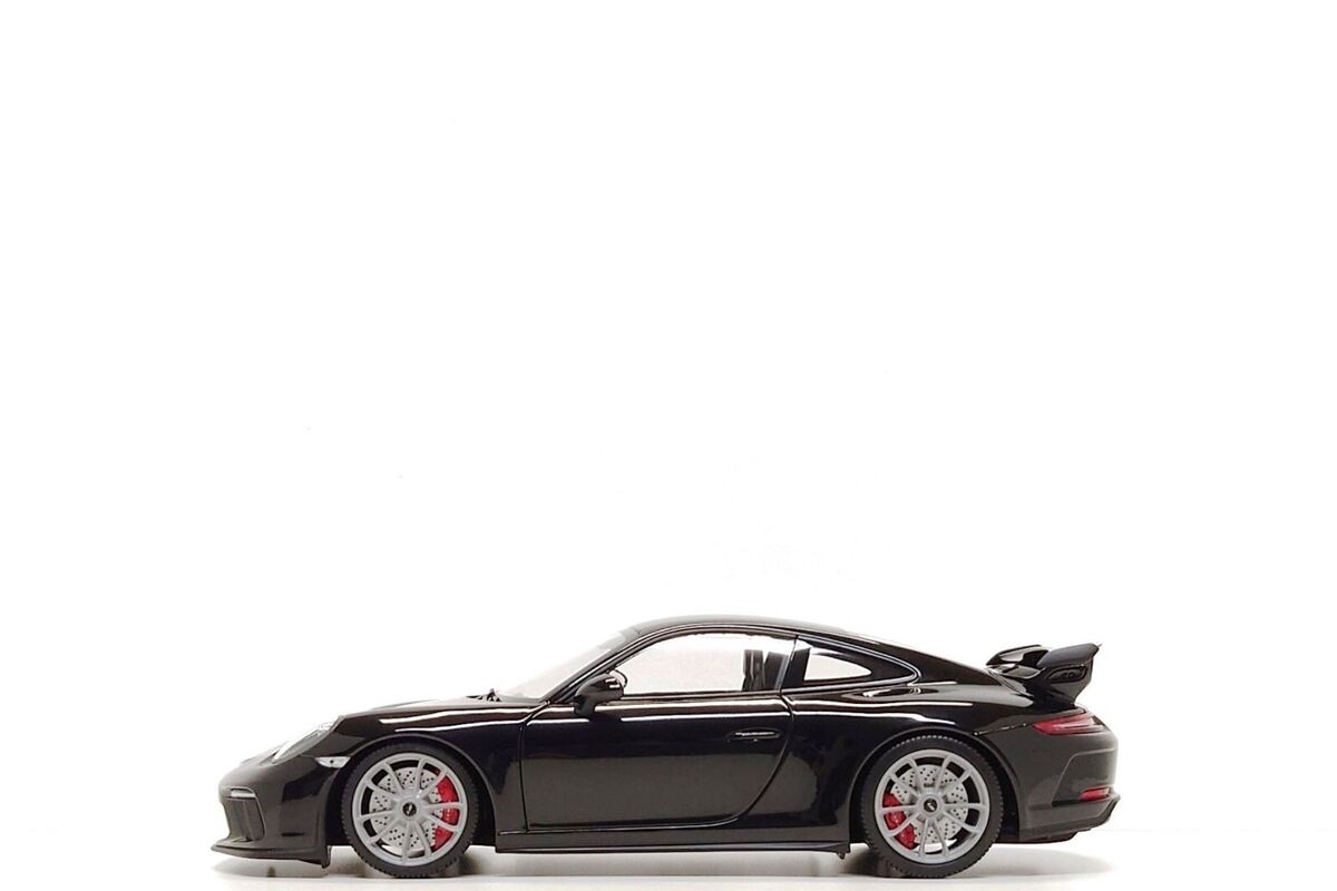 MINICHAMPS 1:18 Scale Porsche Contemporary Manufacture MINICHAMPS 1:18 Scale Porsche Contemporary Manufacture