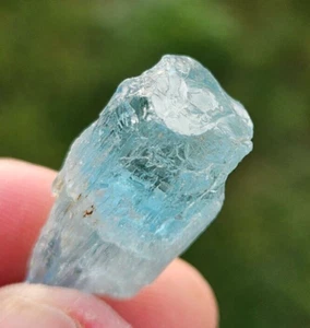 aquamarine Brazilian crystal specimen . 27 carats natural mineral. 2.7 cm - Picture 1 of 22
