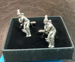 Cricketer English Silver Pewter Cuff Links in Presentation Gift Box - Picture 1 of 4