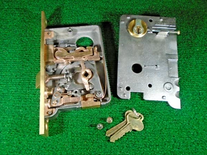 CORBIN 1348 1/2 REMANUFACTURED ENTRY MORTISE LOCK wCYLINDER KEYS (19659-4) - Picture 1 of 10