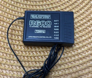 Vintage JR R600 FM 72MHz 6 Channel Receiver ABC & W (No crystals) - Picture 1 of 4