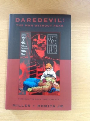 Daredevil El Hombre Sin Miedo Tapa Dura Miller/Romita - Marvel Premiere Clásico Foto 1 de 4