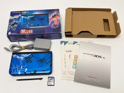 Nintendo 3DS XL Pokemon X e Y Edición Especial Azul Xerneas Foto 1 de 4