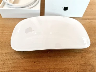 Apple Magic Mouse 2 Weiss 2024 USB-C A3204 MXK53Z/A - Bild 1 von 3