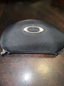 oakley sunglasses/eyeglasses hard zipper case - Picture 1 of 4