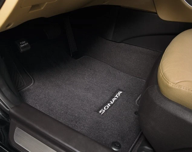 2015-2017 HYUNDAI SONATA HYBRID 4PC SET BLACK CARPETED FLOOR MATS (C1F14-AC000) - Image 1 of 1