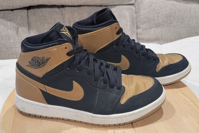 Air Jordan 1 Retro High Melo 2014 Hombre Talla 8 Negro y Dorado Foto 1 de 4