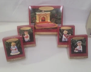 Hallmark~The Bearingers~Lot of 5~Fireplace Collection~Keepsake Ornaments - Picture 1 of 5