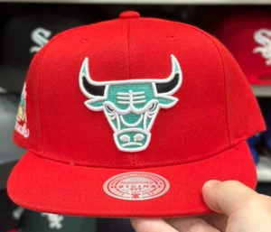 Chicago Bulls Mitchell & Ness Snapback rot - Bild 1 von 4