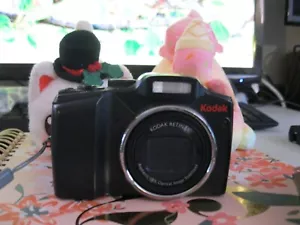 Kodak Digital Camera EasyShare Z915 10.0MP Black - Picture 1 of 6
