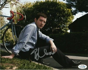 ELIJAH WOOD SIGNED COOL PHOTO (8) ALSO ACOA CERTIFIED - Picture 1 of 2