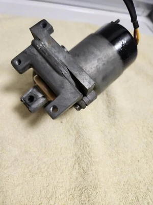 NOS MoPar RH VENT WINDOW MOTOR Chrysler Imperial 1957 1958 1959 1960 1961 1962 ? Foto 1 de 3